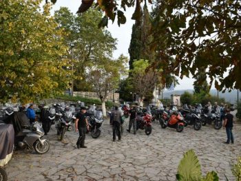Περισσότερες από 100 μηχανές στα χωριά του Πωγωνίου 