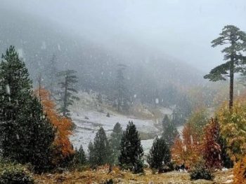 Πολύωρη επιχείρηση στη Βάλια Κάλντα για εννέα που αψήφησαν τον καιρό