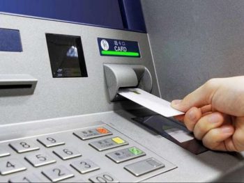 Κλειστές οι τράπεζες για τέσσερις ημέρες 