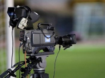 Τρεις συνομιλούν με τη Super League 2 για το τηλεοπτικό συμβόλαιο 