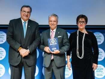 H Eλληνική Ολυμπιακή Επιτροπή βραβεύτηκε για τις δράσεις περιβαλλοντικής ευαισθητοποίησης