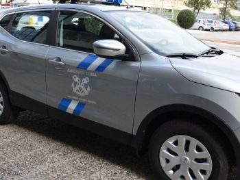 Κυκλοφορούσε με παραποιημένη πινακίδα