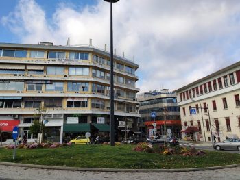 Διαγραμμίσεις στην άνοδο της Λεωφόρο Δωδώνης