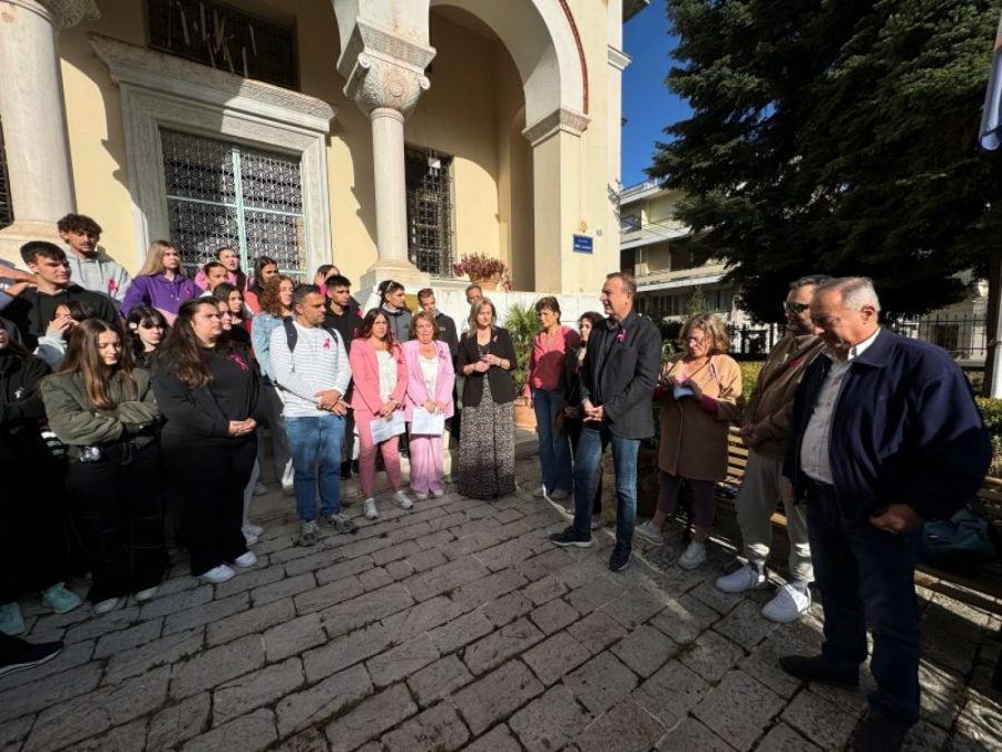 Ο Δήμαρχος Ιωαννίνων σε εκδήλωση Λυκείων για τον καρκίνο του μαστού