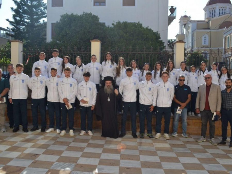 Επίσκεψη της Εθνικής ομάδας τεχνικής κολύμβησης στη Μητρόπολη 