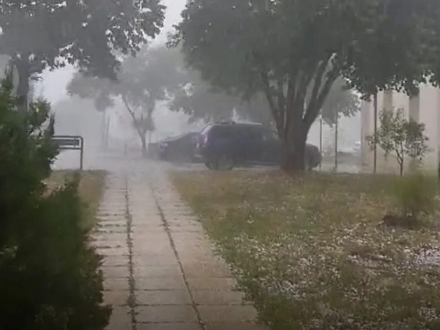 Σφοδρή χαλαζόπτωση στα νότια των Ιωαννίνων