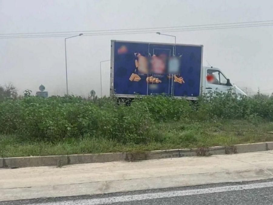 Φορτηγό “περπάτησε” πάνω στον κόμβο του Αβγού στην Εθνική Ιωαννίνων – Άρτας