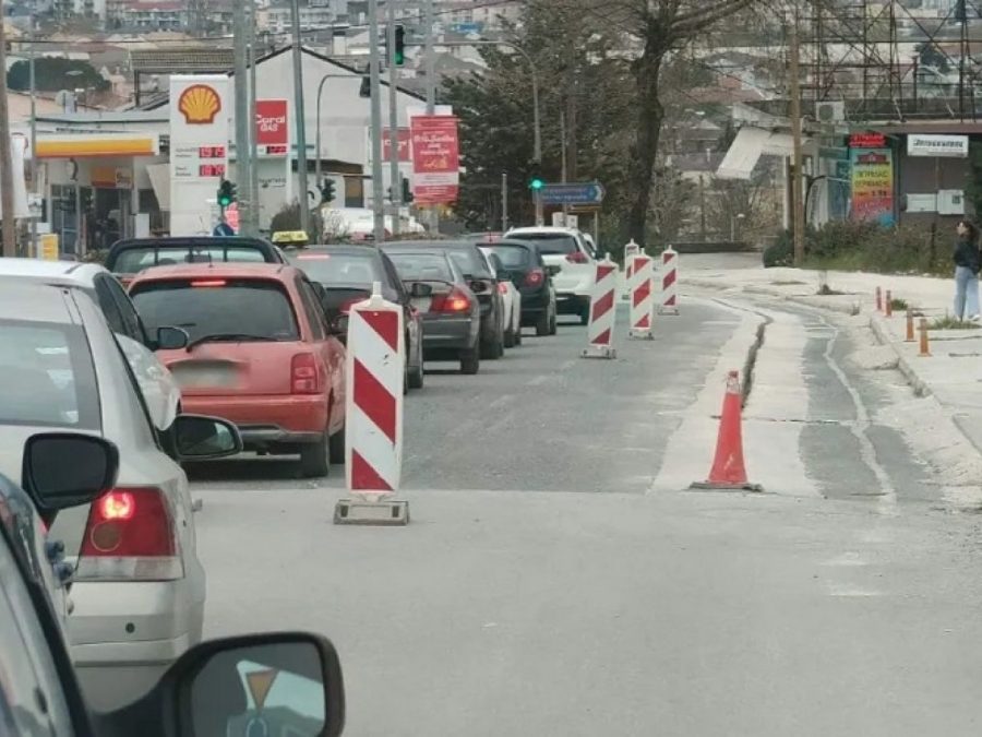 Κυκλοφοριακή συμφόρηση στη Λεωφόρο Δωδώνης - Η απάντηση του Δήμου Ιωαννιτών