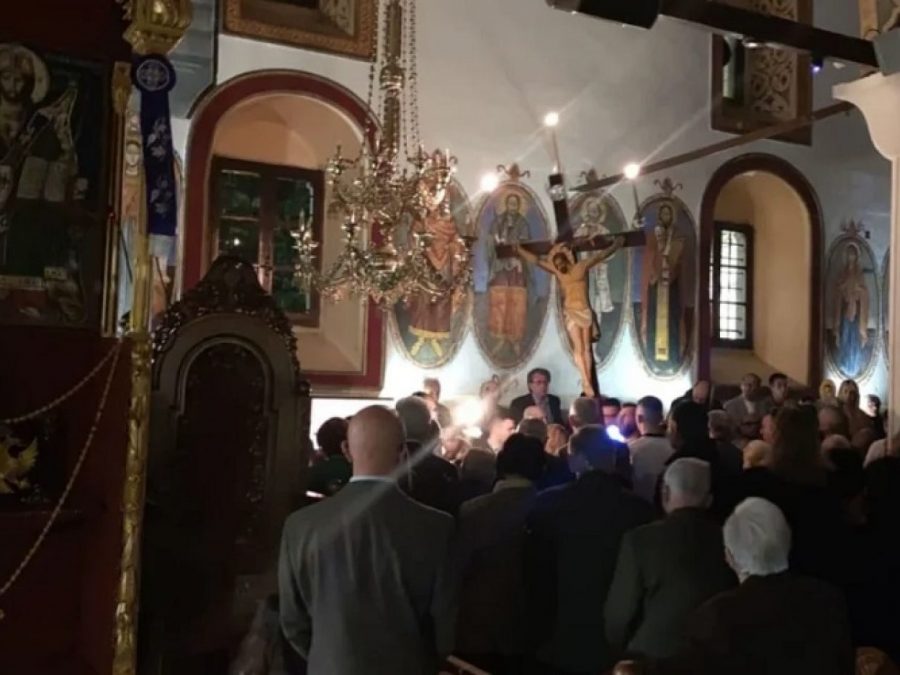 Κατάνυξη στα Ιωάννινα- Πλήθος κόσμου στα Δώδεκα Ευαγγέλια και τη Σταύρωση