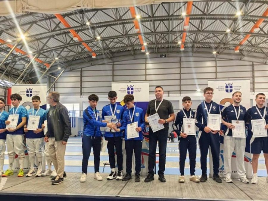 Πρωταθλήτρια η ομάδα εφήβων του ΠΑΣ Γιάννινα στην ξιφασκία