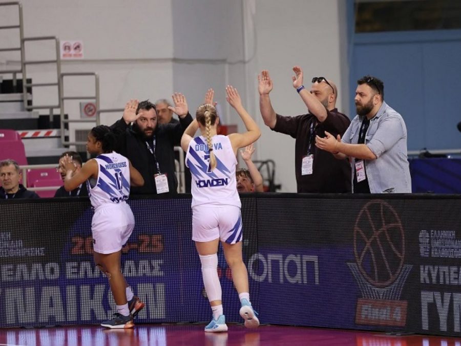 Το μήνυμα του Τόλη Μιχαήλ: "Ετοιμάζονται όμορφα και δυνατά πράγματα - Να γεμίσει με διαρκείας το κλειστό" 