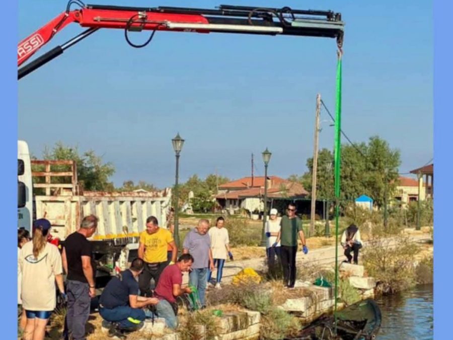 Σε εξέλιξη οι δράσεις της iSea στον Αμβρακικό- 2,5 τόνοι  απορριμμάτων απομακρύνθηκαν κατά την πρώτη μέρα 