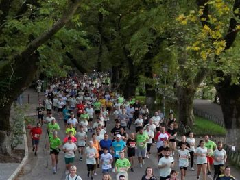 Έσπασε το φράγμα των 1.000 δρομέων το 5άρι του Ioannina Lake Run