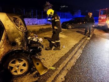 Φωτιά σε δύο IX κατά την διάρκεια της νύχτας