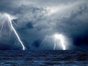 Περισσότερες από 4.000 ηλεκτρικές εκκενώσεις το Σάββατο 26/04
