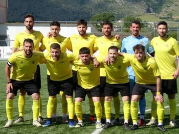 Αυλαία για το γόητρο