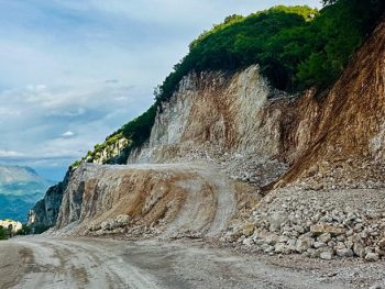 Ανοιχτό για το τριήμερο του Αγίου Πνεύματος το Πηγάδια- Μονολίθι