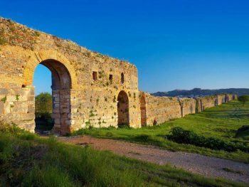“Πράσινο φως” για την μελέτη εγκατάστασης φωτισμού στο δρόμο πρόσβασης για το Ρωμαϊκό Ωδείο Νικόπολης