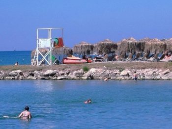 Καθαρά τα νερά στις ακτές του Δήμου Πρέβεζας 