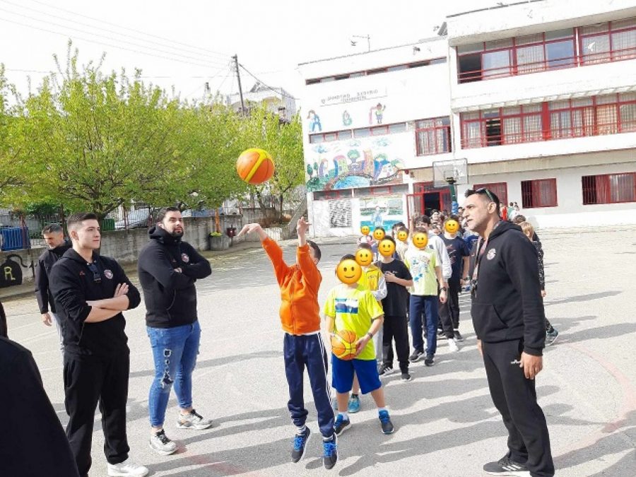 Στο 10ο Δημοτικό Σχολείο Αμπελοκήπων οι νέοι του Βίκου Ιωαννίνων 