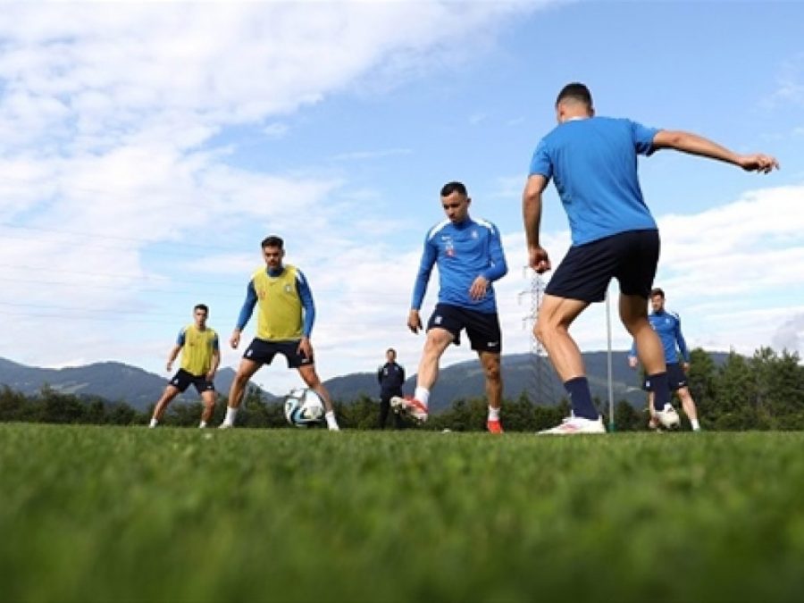 H προπόνηση της Εθνικής στο Stadion Grodig