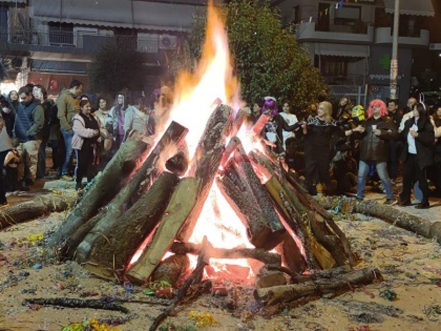 Τζαμάλες στα Ιωάννινα κι όλη η πόλη μια αποκριάτικη γιορτή