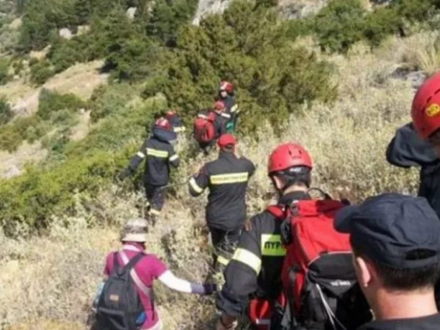 Επιχείρηση διάσωσης τεσσάρων γυναικών στο μονοπάτι της Μονής Στομίου