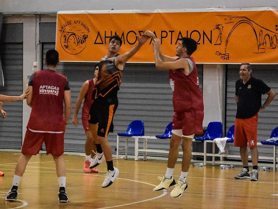 Προπονητικό διπλό με τον ΒΑΟ Άρτας