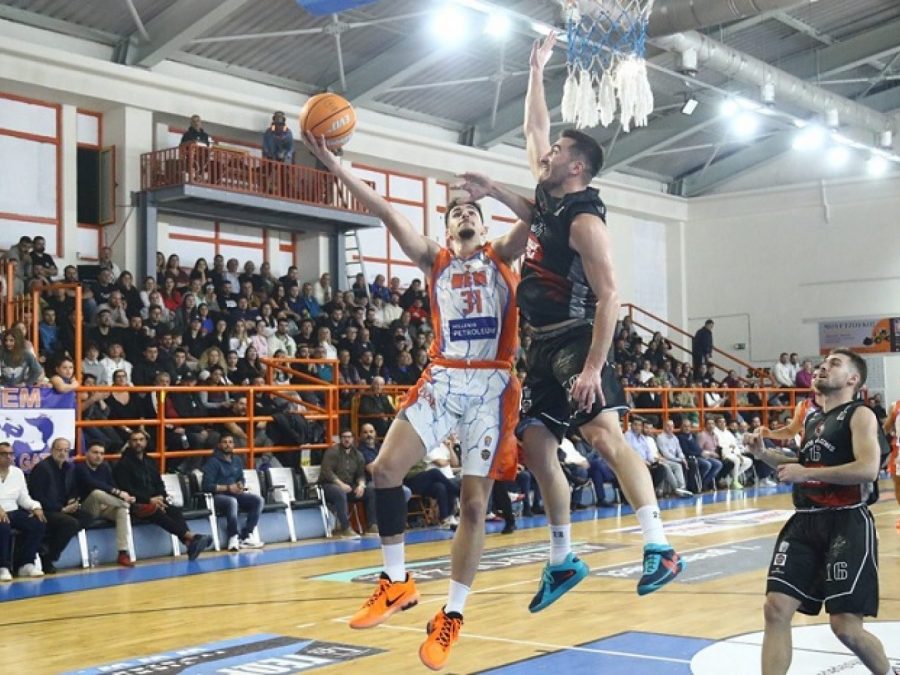 Εκπληκτικά γεράκια! Νίκησαν την αερομαχία με τη Μεγαρίδα