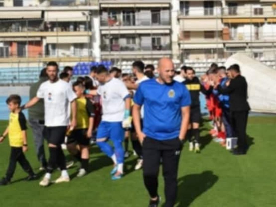 Νε τον Βασίλη Στάθη στον πάγκο