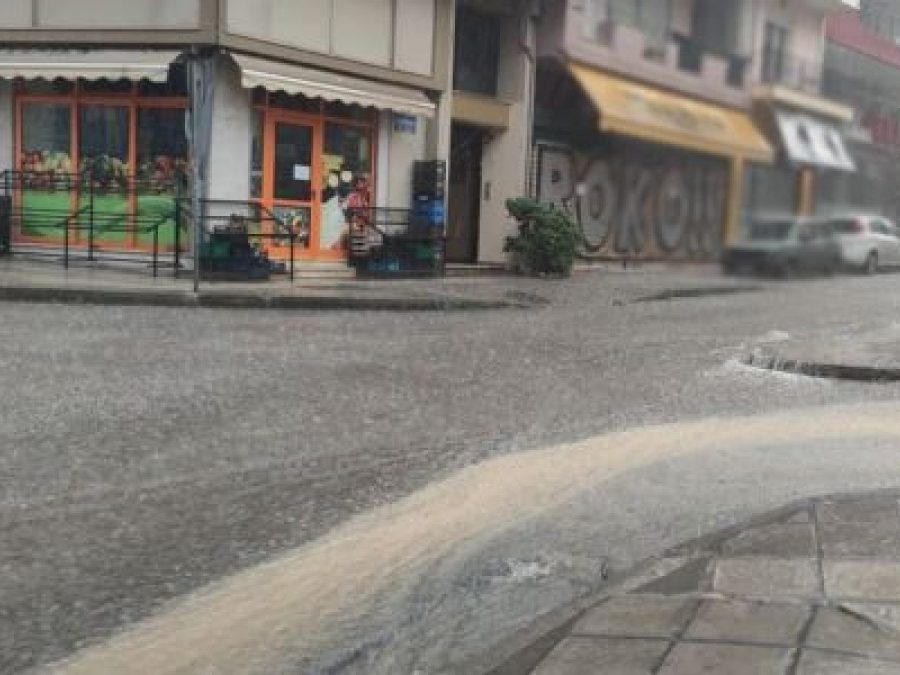 Επικαιροποιήθηκε το έκτακτο της ΕΜΥ: Κακοκαιρία ως τη Δευτέρα