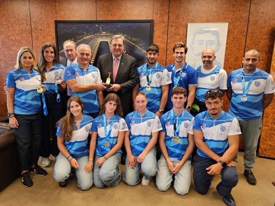 H Παγκόσμια Πρωταθλήτρια Εθνική Ομάδα SUP στην ΕΟΕ