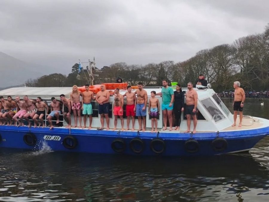 Με 29 τολμηρούς ο αγιασμός των υδάτων στη λίμνη Παμβώτιδα