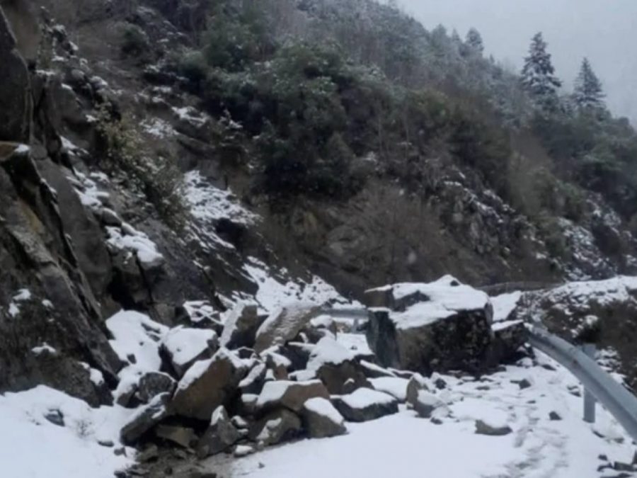 Κλειστός λόγω κατάπτωσης ο δρόμος από το Χαλίκι προς Ανήλιο