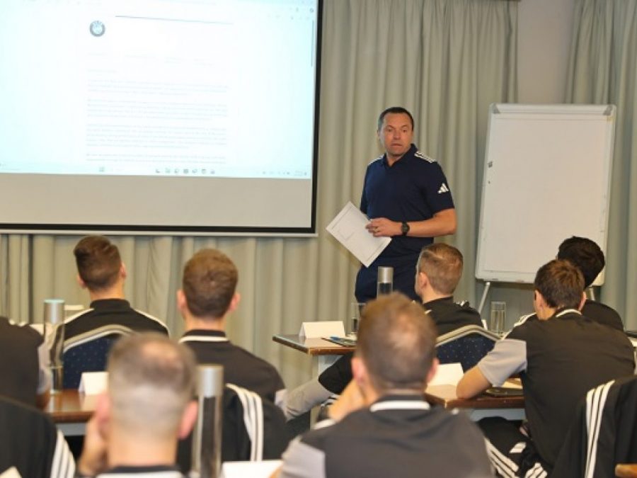 UEFA: «Ορόσημο εμπιστοσύνης η χρησιμοποίηση Ελλήνων Διαιτητών στο Κύπελλο Ελλάδας Betsson»