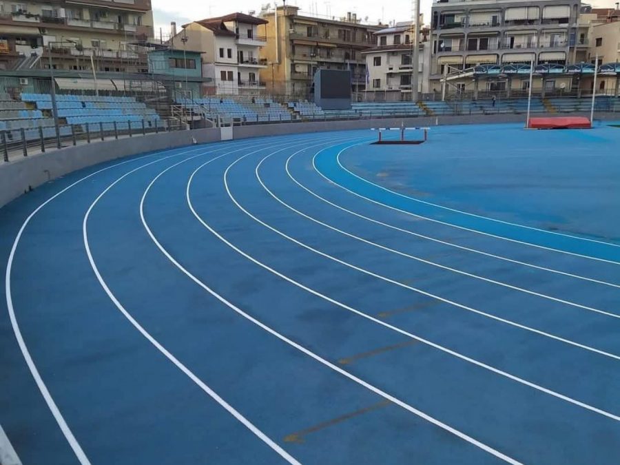 Εργασίες στο ταρτάν του "Ζωσιμάδες" 