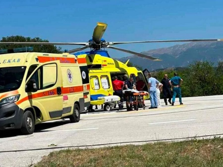Διπλή αεροδιακομιδή από την Κέρκυρα στο Πανεπιστημιακό Νοσοκομείο Ιωαννίνων