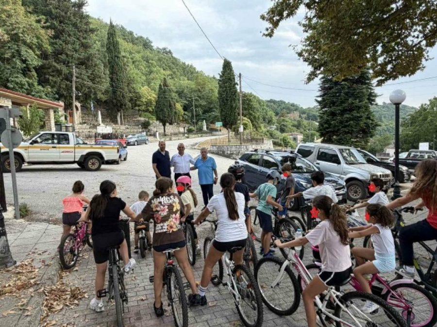 Με μεγάλη συμμετοχή πραγματοποιήθηκε η Ποδηλατοδρομία στο Δελβινάκι 
